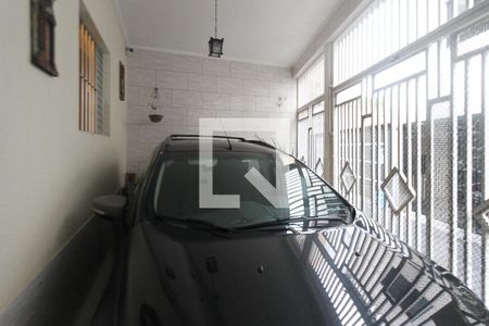 Garagem de casa à venda com 2 quartos, 176m² em Vila Ema, São Paulo