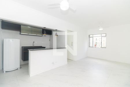Sala/Cozinha de kitnet/studio para alugar com 1 quarto, 30m² em Aclimação, São Paulo