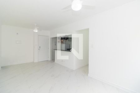 Sala/Cozinha de kitnet/studio para alugar com 1 quarto, 30m² em Aclimação, São Paulo