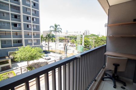 Varanda de kitnet/studio para alugar com 1 quarto, 22m² em Jardim das Acacias, São Paulo