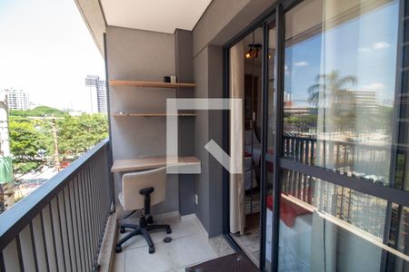 Varanda de kitnet/studio para alugar com 1 quarto, 22m² em Jardim das Acacias, São Paulo