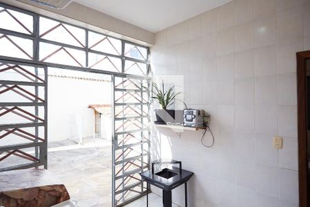Casa à venda com 175m², 3 quartos e 3 vagasÁrea de Serviço