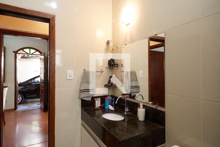 Casa à venda com 175m², 3 quartos e 3 vagasBanheiro