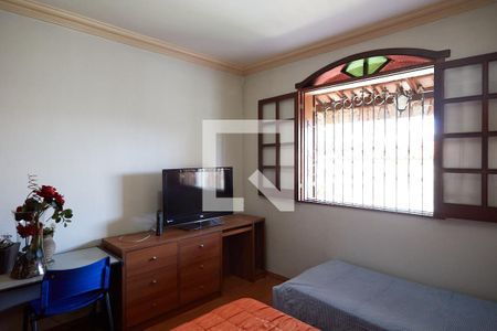 Casa à venda com 175m², 3 quartos e 3 vagasQuarto 2