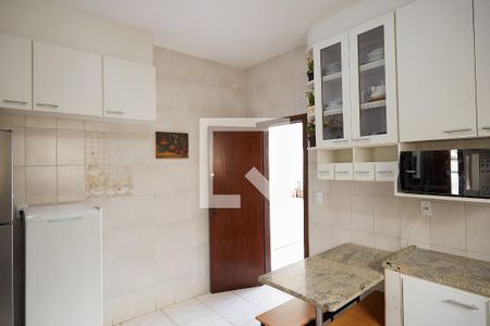 Casa à venda com 175m², 3 quartos e 3 vagasCozinha