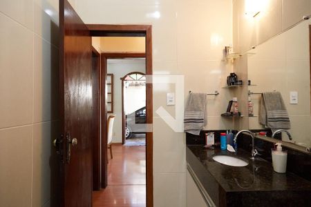 Casa à venda com 175m², 3 quartos e 3 vagasBanheiro