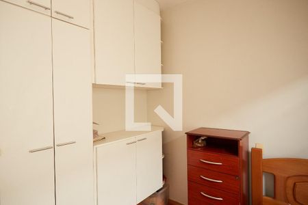 Casa à venda com 175m², 3 quartos e 3 vagasQuarto de Serviço