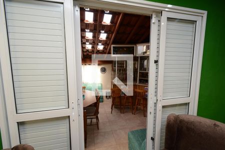 Sala de casa à venda com 3 quartos, 220m² em Vila Campo Grande, São Paulo