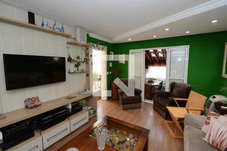 Sala de casa à venda com 3 quartos, 220m² em Vila Campo Grande, São Paulo