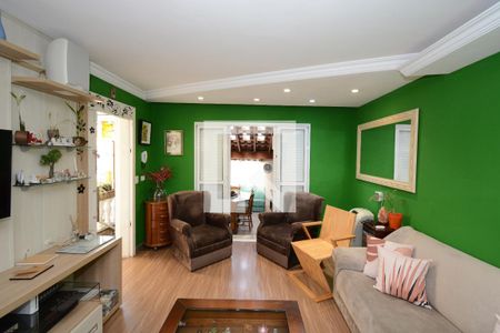 Sala de casa à venda com 3 quartos, 220m² em Vila Campo Grande, São Paulo