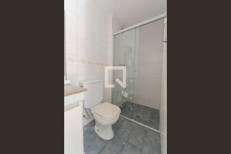 Banheiro de apartamento para alugar com 1 quarto, 55m² em Cerqueira César, São Paulo