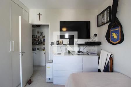 Quarto de apartamento à venda com 2 quartos, 64m² em Moema, São Paulo