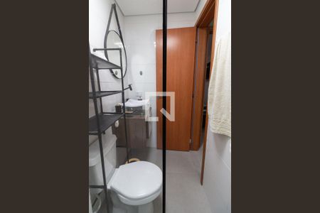 Banheiro de apartamento à venda com 2 quartos, 48m² em Ferreira, São Paulo