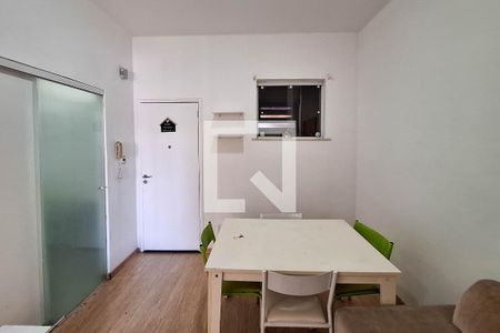 Sala de apartamento para alugar com 2 quartos, 55m² em Centro, Niterói