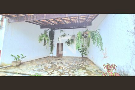 Garagem de casa para alugar com 5 quartos, 415m² em Lundcéia, Lagoa Santa