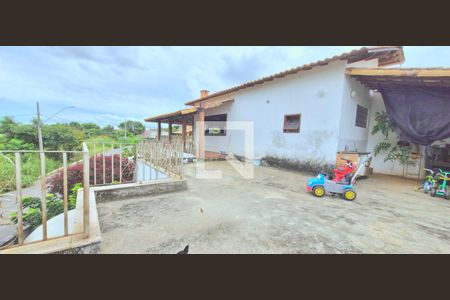 Varanda de casa para alugar com 5 quartos, 415m² em Lundcéia, Lagoa Santa