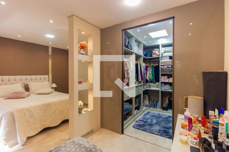 Closet de casa à venda com 6 quartos, 350m² em Vila Bancaria, São Paulo