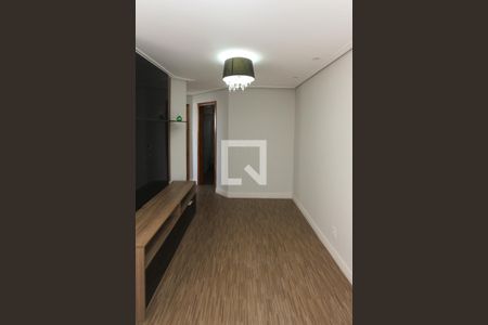 Sala de apartamento para alugar com 3 quartos, 67m² em Parque São Lourenço, São Paulo