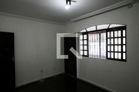 Quarto de casa à venda com 3 quartos, 300m² em São Paulo, Belo Horizonte
