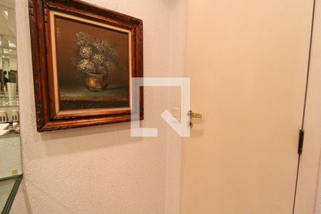 Lavabo de apartamento para alugar com 5 quartos, 210m² em Indianópolis, São Paulo
