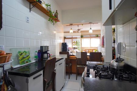 Cozinha de apartamento à venda com 3 quartos, 107m² em Independência, Porto Alegre