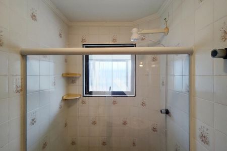 Banheiro de apartamento para alugar com 1 quarto, 60m² em Vila Assuncao, Praia Grande