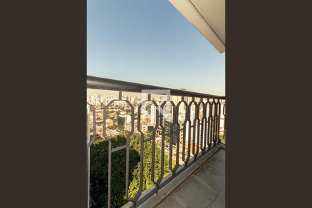 Sacada de apartamento para alugar com 2 quartos, 100m² em Indianópolis, São Paulo