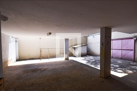 Garagem de casa à venda com 7 quartos, 314m² em Serra, Belo Horizonte