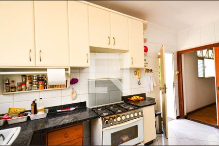 Cozinha de casa à venda com 7 quartos, 314m² em Serra, Belo Horizonte