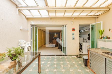 Quintal/Churrasqueira de casa à venda com 3 quartos, 220m² em Vila Vera, São Paulo