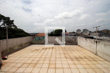 Área de Serviço de casa para alugar com 3 quartos, 175m² em Jardim das Oliveiras, São Paulo