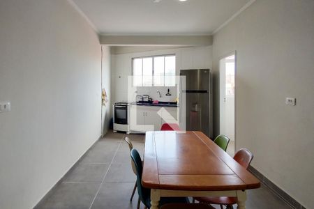 Cozinha de casa de condomínio para alugar com 2 quartos, 70m² em Vila Caiçara, Praia Grande
