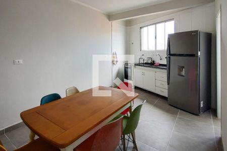 Cozinha de casa de condomínio para alugar com 2 quartos, 70m² em Vila Caiçara, Praia Grande