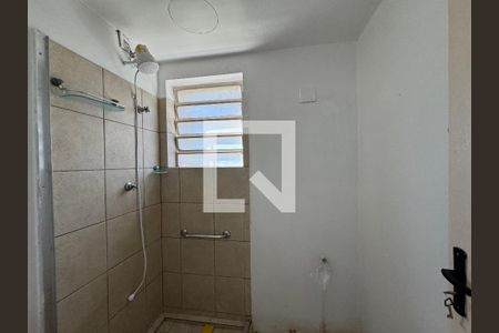 Banheiro de apartamento para alugar com 2 quartos, 42m² em Rio dos Sinos, São Leopoldo