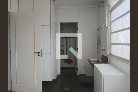 Área de Serviço de apartamento para alugar com 4 quartos, 337m² em Higienópolis, São Paulo