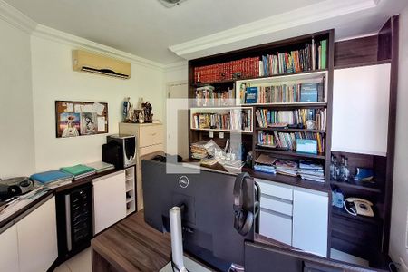 Escritório de casa à venda com 5 quartos, 418m² em Camboinhas, Niterói