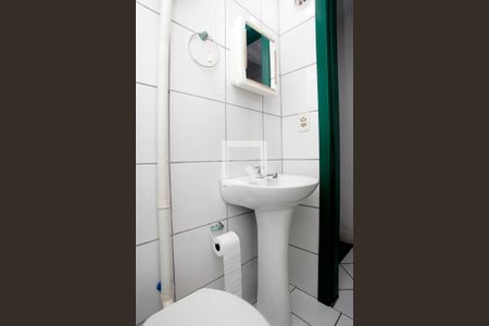 Banheiro 1 de apartamento à venda com 2 quartos, 77m² em  Independência, Porto Alegre