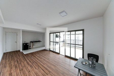 Sala/Cozinha de apartamento para alugar com 3 quartos, 121m² em Vila Independencia, São Paulo