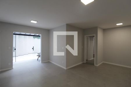 Sala de apartamento à venda com 3 quartos, 241m² em Castelo, Belo Horizonte