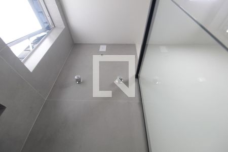 Banheiro da Suite de apartamento à venda com 3 quartos, 241m² em Castelo, Belo Horizonte