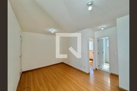 Sala de apartamento para alugar com 2 quartos, 55m² em Vargem Grande, Rio de Janeiro