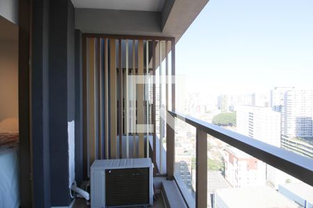 Varanda de kitnet/studio para alugar com 1 quarto, 28m² em Vila Nova Conceição, São Paulo