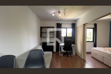 Sala  de kitnet/studio à venda com 1 quarto, 34m² em Jardim Paulista, São Paulo