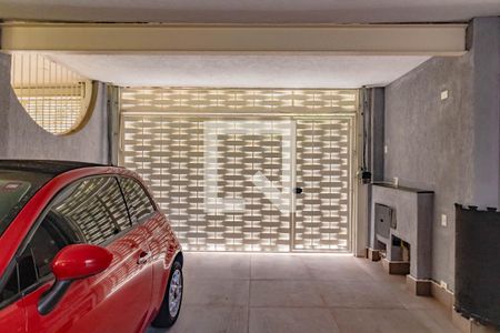 Garagem de casa à venda com 3 quartos, 300m² em Vila Mascote, São Paulo
