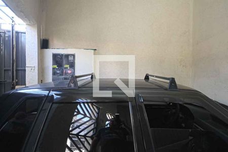 Garagem de casa à venda com 3 quartos, 75m² em Jardim Colorado, São Paulo