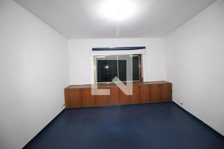 Casa à venda com 4 quartos, 300m² em Campo Belo, São Paulo