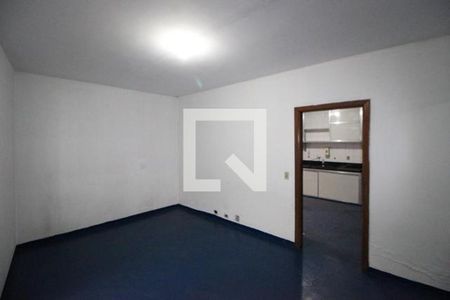 Casa à venda com 4 quartos, 300m² em Campo Belo, São Paulo