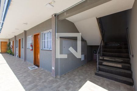 Escada / Entrada de apartamento à venda com 2 quartos, 40m² em Parada Xv de Novembro, São Paulo