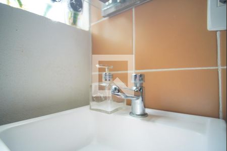 Banheiro Corredor - Torneira de apartamento à venda com 2 quartos, 69m² em Sarandi, Porto Alegre