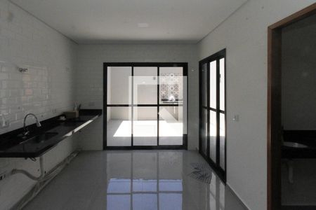 Cozinha de casa à venda com 3 quartos, 131m² em Vila Carrão, São Paulo